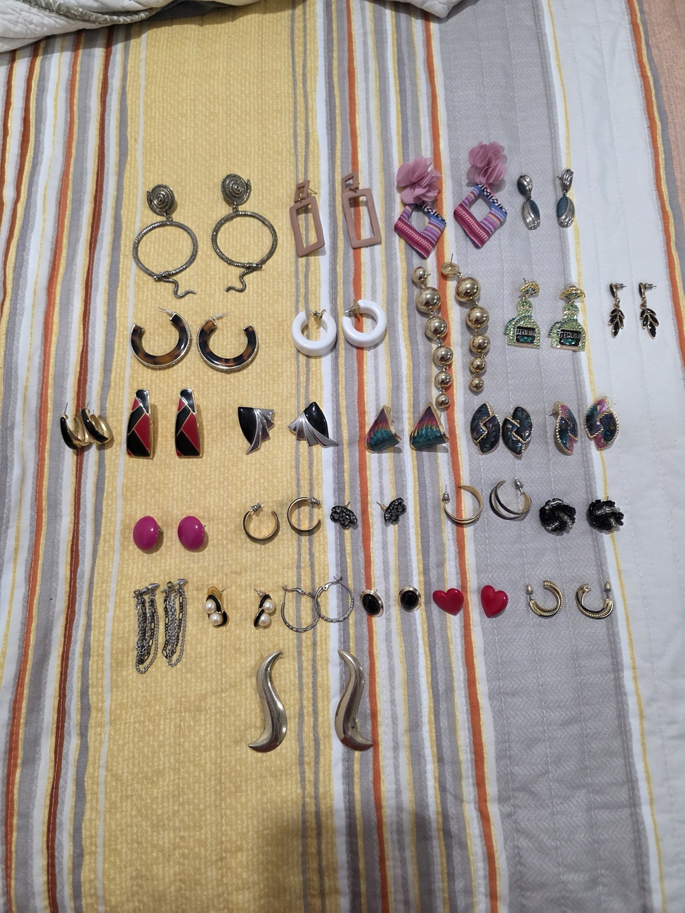 Mixed Women’s Earrings Set - Pink, Gold, Black, White